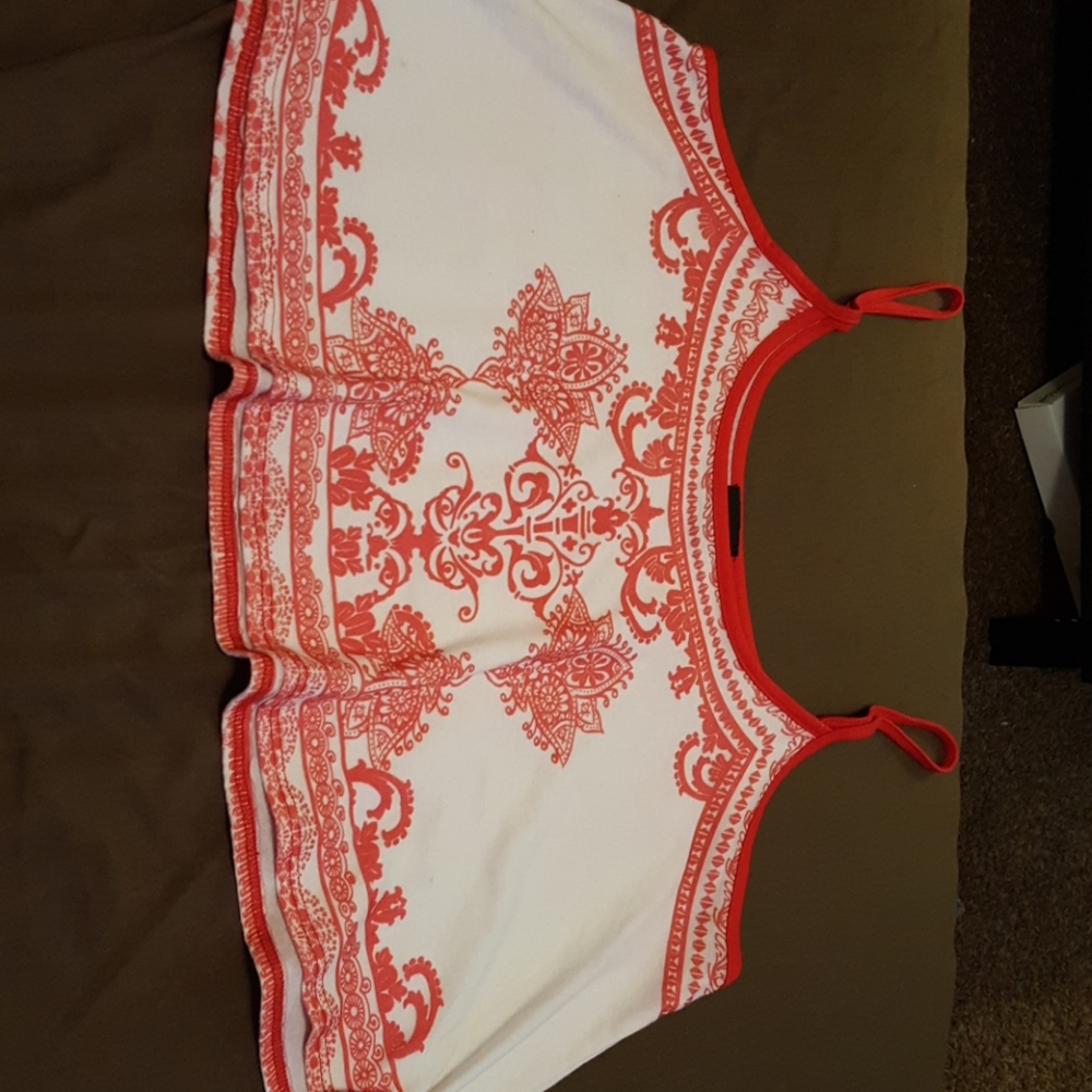 Tank top crop
